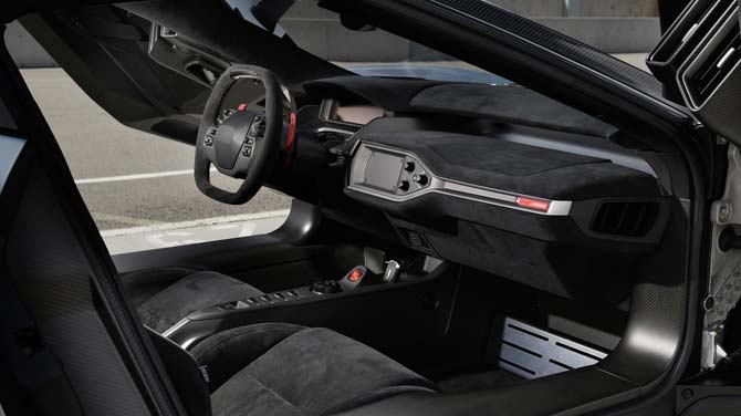 Ford GT - Interior