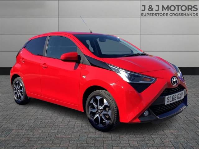Toyota Aygo 1.0 VVT-i X-Plore 5dr Hatchback Petrol Red