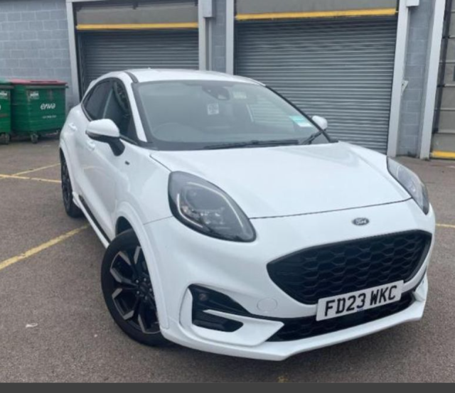 Ford Puma 1.0 EcoBoost Hybrid mHEV 155 ST-Line X 5dr Hatchback Petrol White