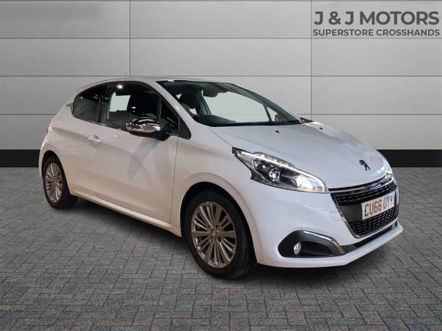 Peugeot 208 1.2 PureTech 82 Allure 3dr Hatchback Petrol White