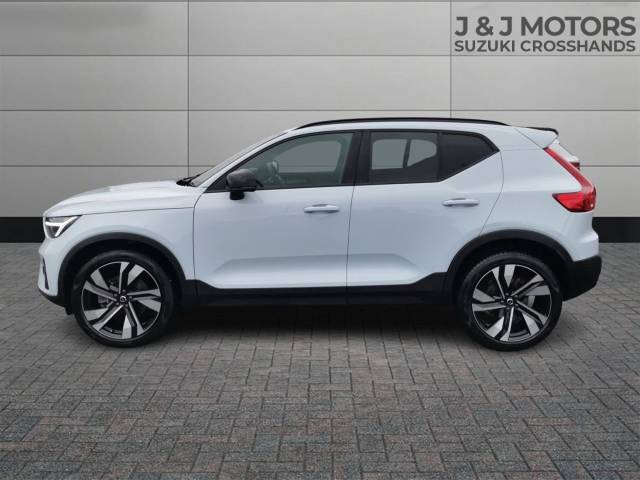 2024 Volvo XC40 2.0 B4P Plus Dark 5dr Auto
