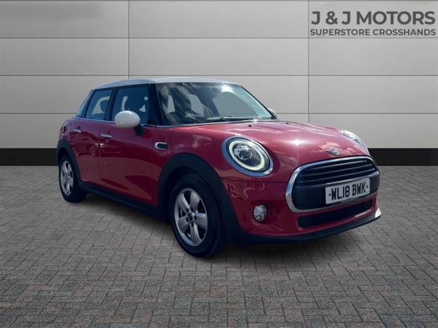 Mini Hatchback 1.5 Cooper II 5dr Hatchback Petrol Red