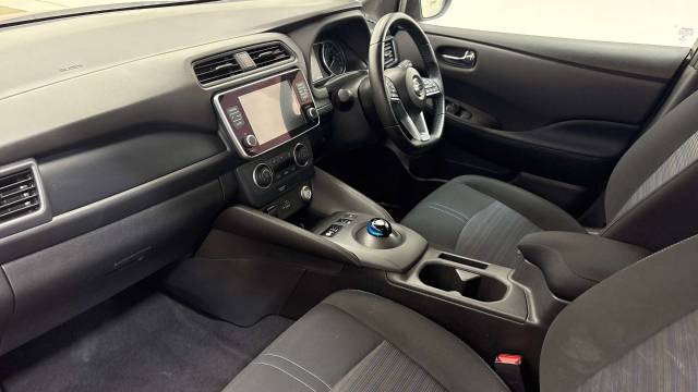 2021 Nissan Leaf 0.0 110kW Acenta 40kWh 5dr Auto [6.6kw Charger]
