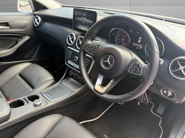 2017 Mercedes-Benz A Class 2.1 A200d Sport Premium 5dr Auto