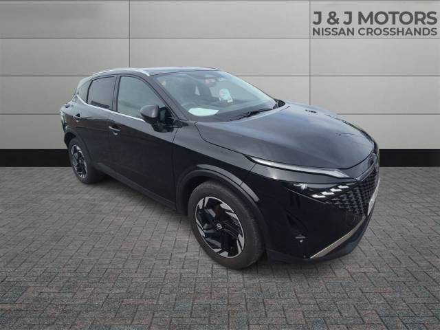 Nissan Qashqai 1.3 DiG-T MH N-Connecta 5dr Hatchback Petrol Black