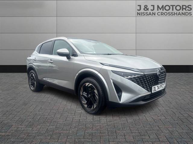 Nissan Qashqai 1.3 DiG-T MH N-Connecta 5dr Hatchback Petrol Silver