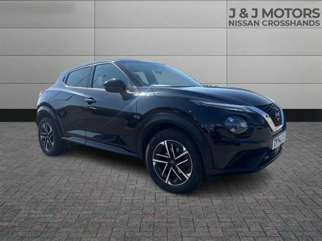 Nissan Juke 1.0 DiG-T N-Connecta 5dr Hatchback Petrol Black