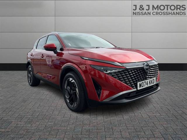 Nissan Qashqai 1.3 DiG-T MH N-Connecta 5dr Hatchback Petrol Red