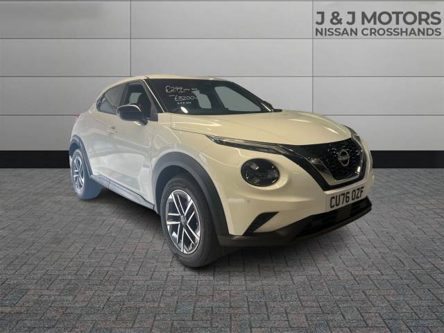 Nissan Juke 1.0 DiG-T N-Connecta 5dr Hatchback Petrol Arctic White
