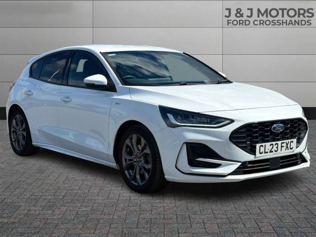 Ford Focus 1.0 EcoBoost ST-Line 5dr Hatchback Petrol White