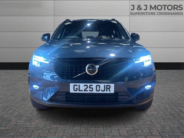 2025 Volvo XC40 2.0 B4P Plus Dark 5dr Auto