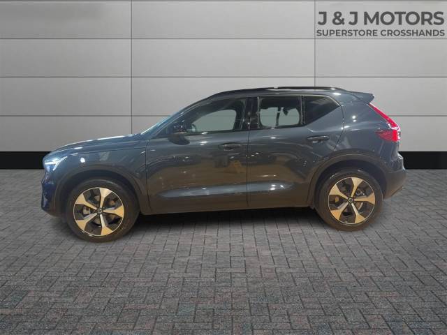 2025 Volvo XC40 2.0 B4P Plus Dark 5dr Auto