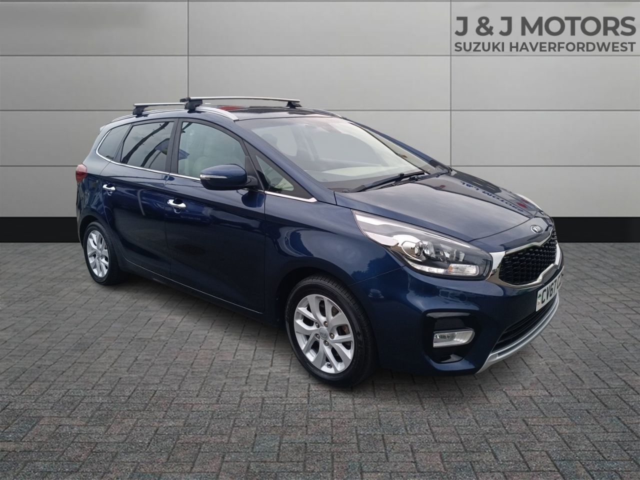 2017 KIA CARENS