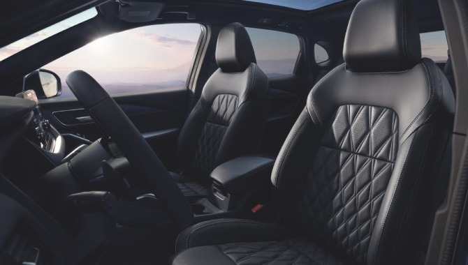 Nissan Qashqai - Interior
